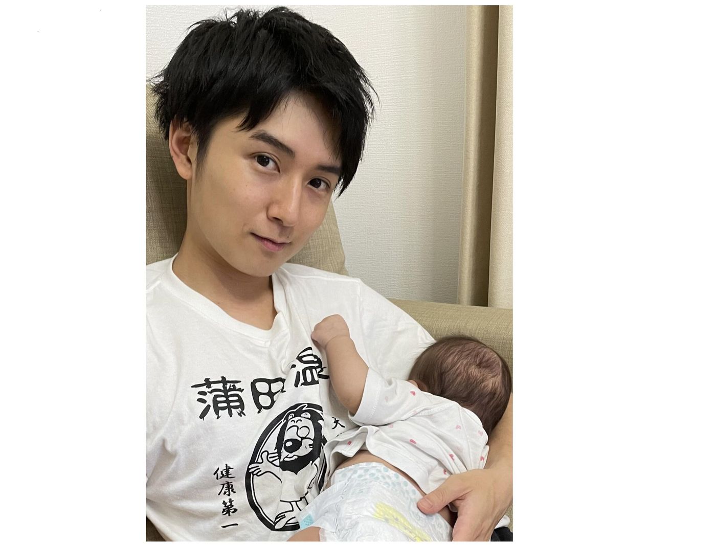 幸せな目覚まし時計で始まる 育休中の1日ルーティン テレ東アナウンサー原田のパパ育休日記 第5回 たまひよ 幸せな目覚まし時計で始まる 育休中の1日ルーティン テレ東アナウンサー原田のパパ育休日記 第5回 たまひよ