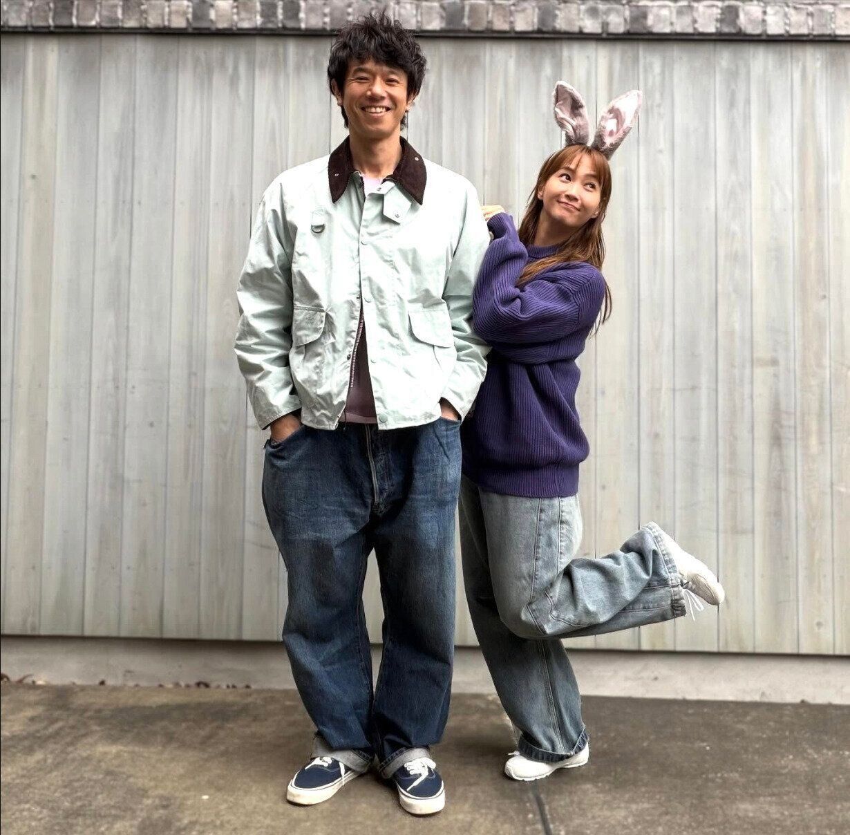 ハロウィンの日の庄司さんと妻・藤本美貴さん。結婚17年目も変わらず仲よし！（庄司さんのインスタグラムより）