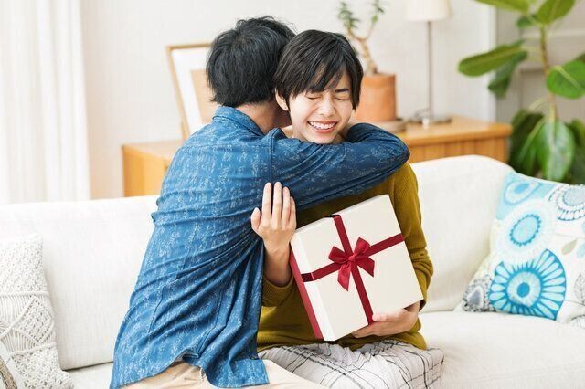 「自分では買えないけど…」夫からプレゼントされたいものとは？