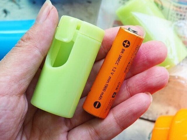 セリア“単3電池を単2にする”電池パック 充電池