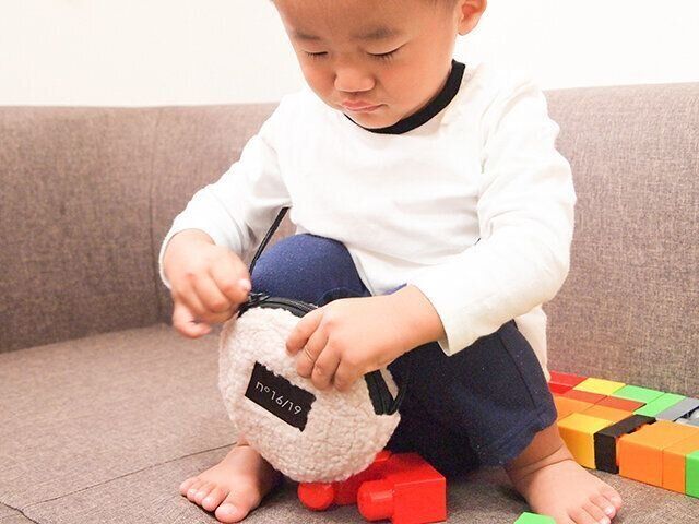 3COINSのポシェット