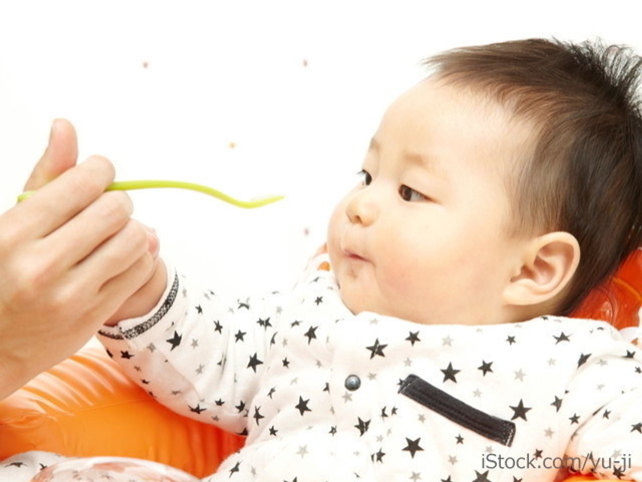 離乳食初期 5 6カ月ごろ に食べさせていい食材と進め方 たまひよ 離乳食初期 5 6カ月ごろ に食べさせていい食材と進め方 たまひよ