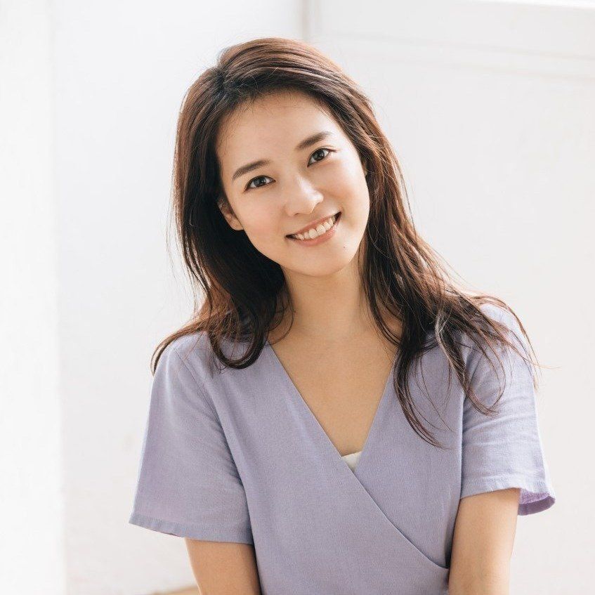 女優・奈津子さん