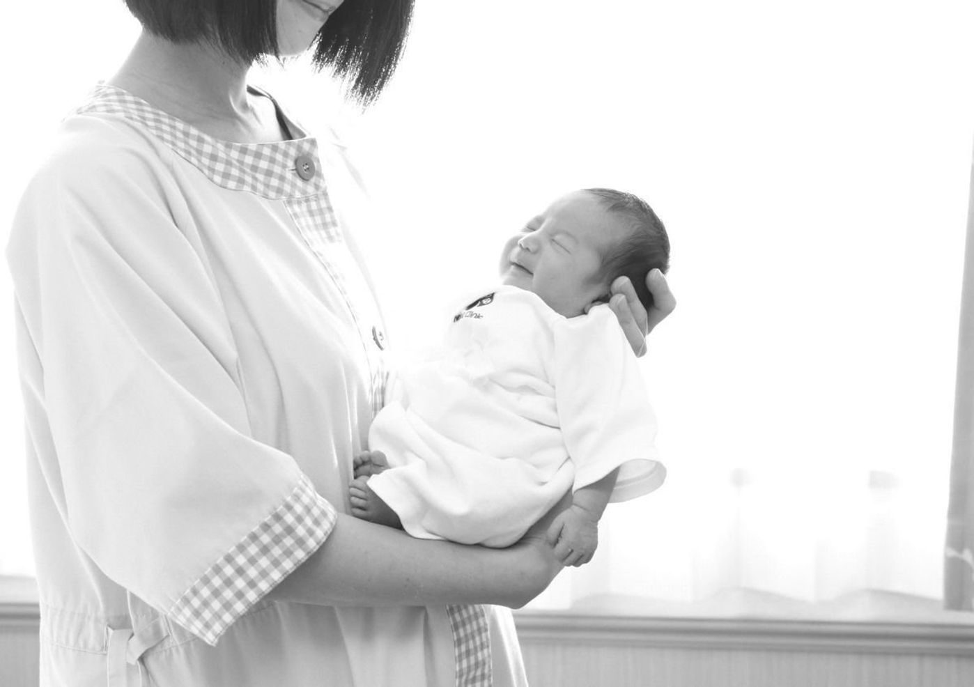 おっぱい 袖口 おっぱいとミルクのベストなバランスを模索…慣れない授乳でトラブル続き!|たまひよ