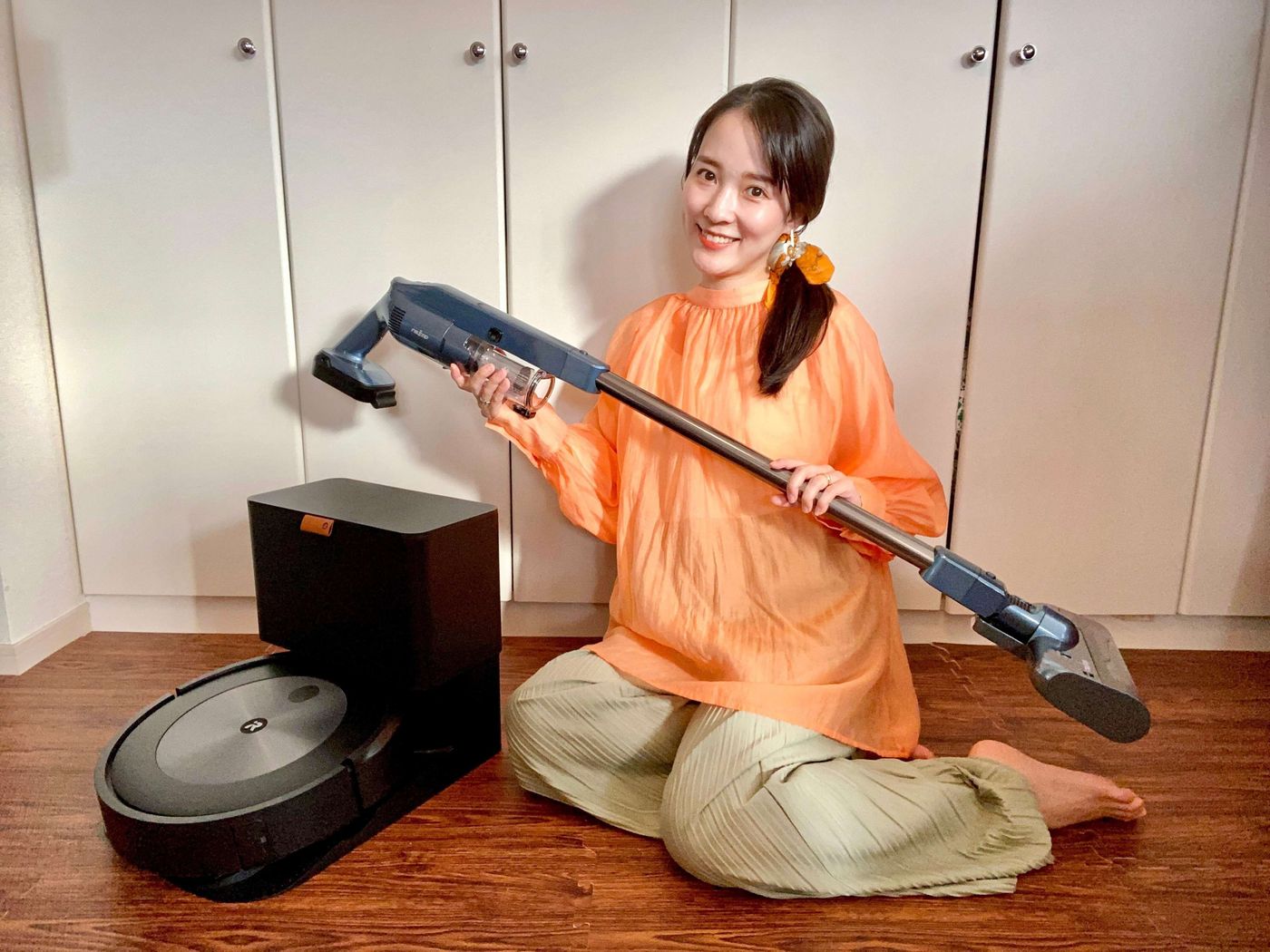 散らかっててもokペットの糞もよけてくれるルンバが登場 シリーズ史上最高頭脳の実力やいかに 家電女優 奈津子のガチレビュー たまひよ 散らかっててもokペットの糞もよけてくれるルンバが登場 シリーズ史上最高頭脳の実力やいかに 家電女優 奈津子のガチレビュー たまひよ