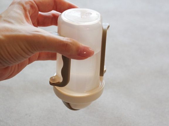 【ダイソー】330円でも安い!取っ手がたためてコンパクトな「ベビーストローマグ」