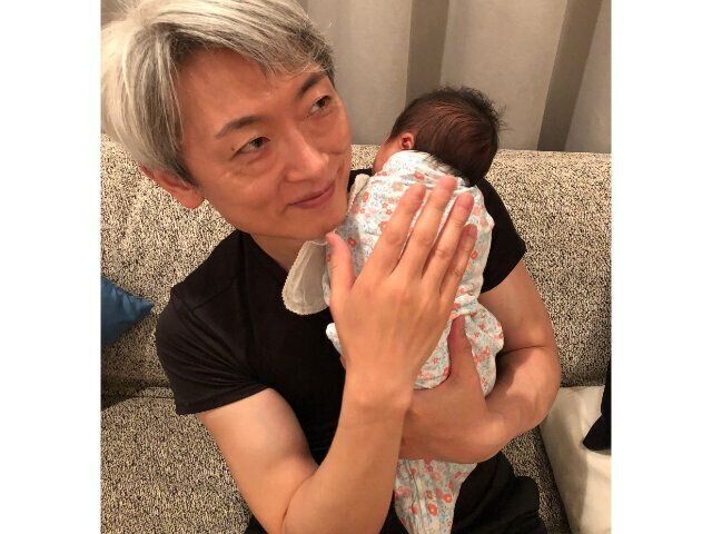 登坂淳一 夫婦連携プレーの子育て 娘とお出かけして初めて知ったパパ育児の不便さ たまひよ