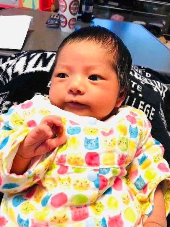 生後まもない愛鈴ちゃん