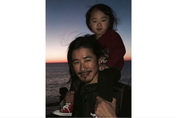 息子さんが2歳のころ。奇跡的にカメラ目線で撮影できた一枚!