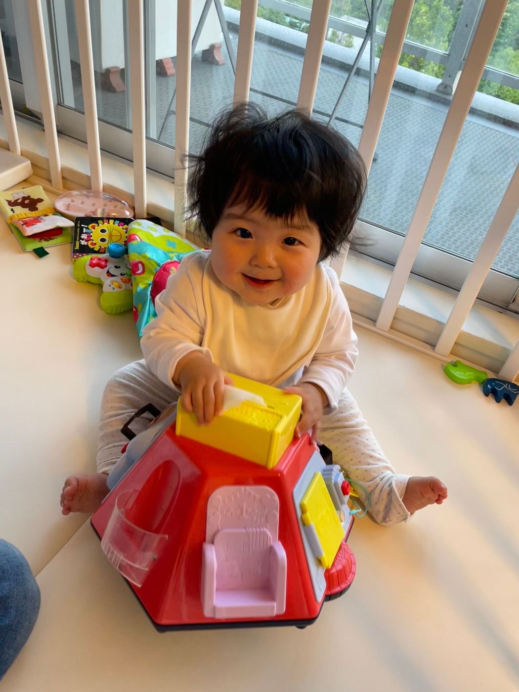 たまひよ成長日記 9カ月と4日ごろ 白柳花ちゃんの成長の様子 発育 発達編 たまひよ たまひよ成長日記 9カ月と4日ごろ 白柳花ちゃんの成長の様子 発育 発達編 たまひよ