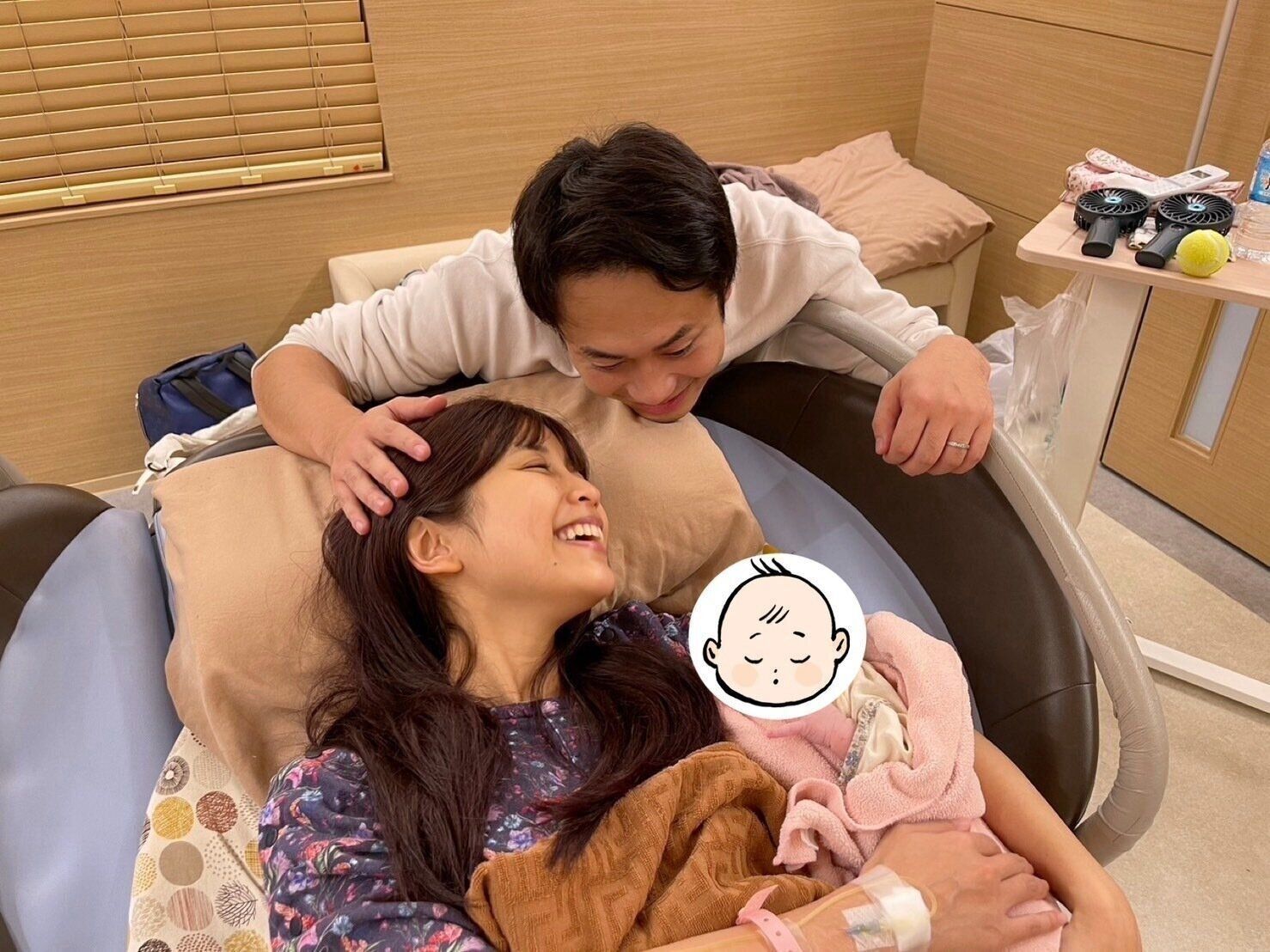 出産直後の、ゆんさんとシルクさん、息子・コルクくん。