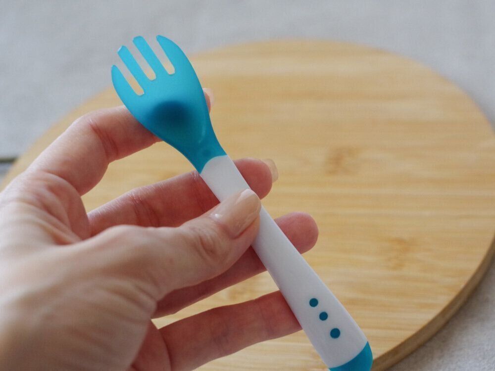 【セリア】さよなら「名もなき育児」！便利なキッズカトラリーで食事がラクに