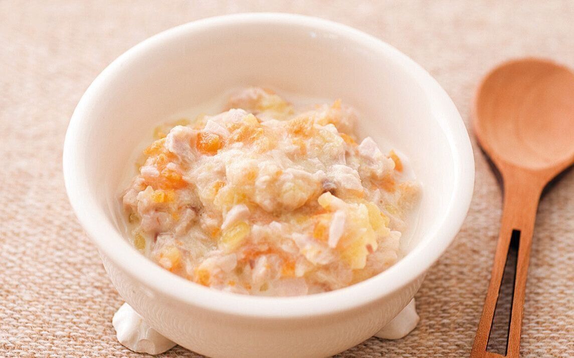 かつおとさつまいも＆にんじんのミルクあえ （離乳中期 7～8カ月ごろ）