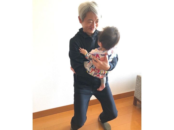 娘の誕生で仕事最優先から 家族ファースト主義に 男性育児に必要な心得って フリーアナ 登坂淳一 たまひよ 娘の誕生で仕事最優先から 家族ファースト主義に 男性育児に必要な心得って フリーアナ 登坂淳一 たまひよ