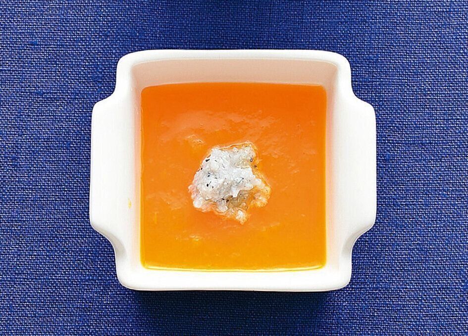 にんじんポタージュしらすのせ （離乳初期 5～6カ月ごろ）