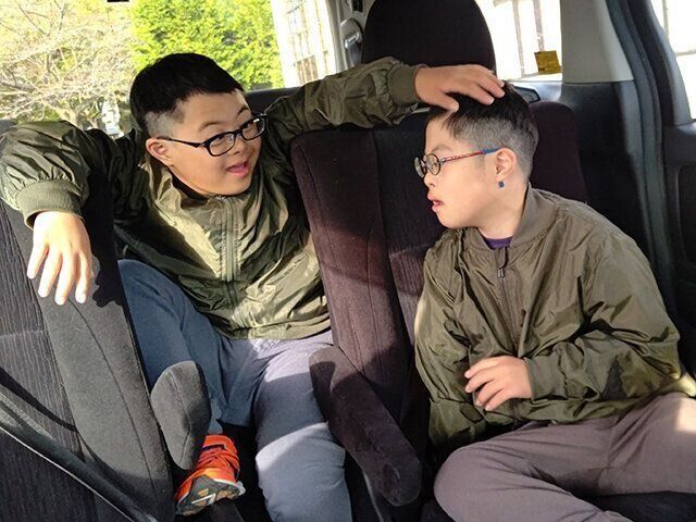 ダウン症の双子育児　NPO法人つなぐ　桐淵良美さんインタビュー