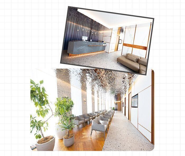 優しい光に包まれた受付（写真上）とラグジュアリーな待合スペース（写真下）