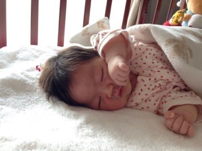 新生児の頃の実來さんの写真