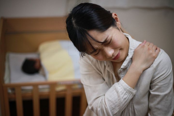 肩こりに苦しむ母