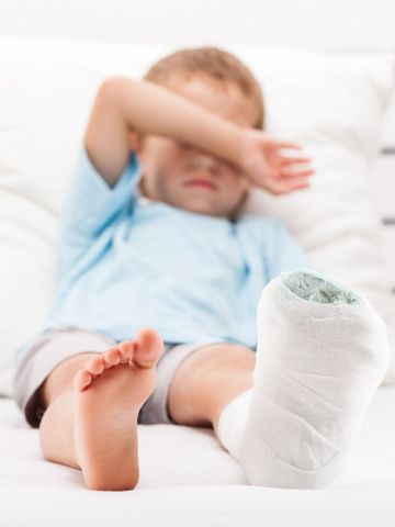 コロナ禍は子どもの骨にも影響が 骨の成長を阻害する3つの問題点 小児整形外科医 たまひよ コロナ禍は子どもの骨にも影響が 骨の成長を阻害する3つの問題点 小児整形外科医 たまひよ