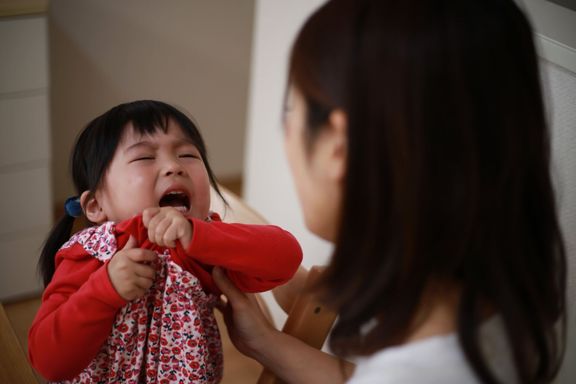 彼女の服を脱ぎたい女の子