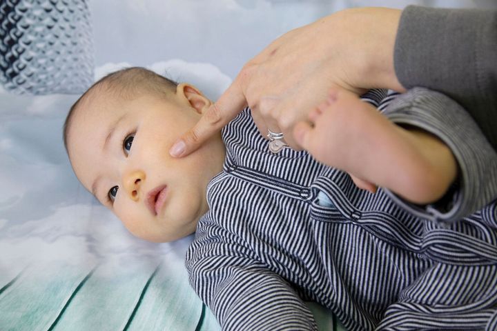 小児科医監修 下痢便が白い おしりに腫瘍 赤ちゃんのうんち たまひよ 小児科医監修 下痢便が白い おしりに腫瘍 赤ちゃんのうんち たまひよ