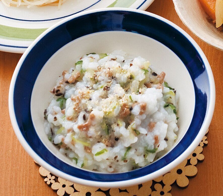 合いびき肉とひじきの混ぜごはん （離乳後期 9～11カ月ごろ）