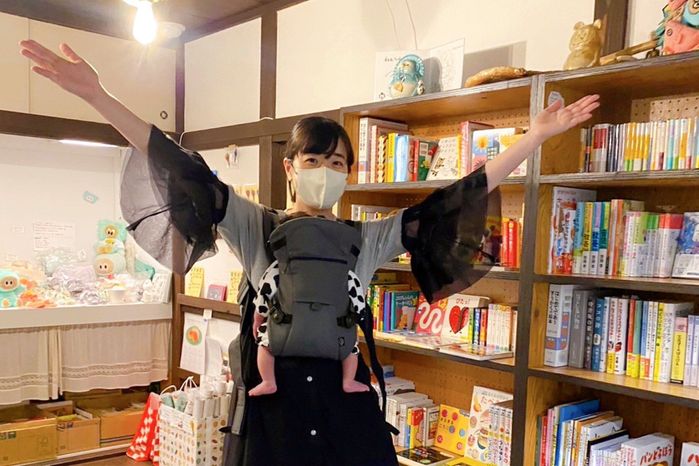 夢眠ねむさんと息子さんの写真