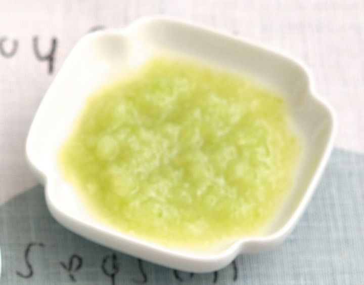 きゅうりと麩のとろとろ (離乳初期 5~6カ月ごろ)