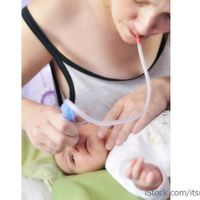 医師監修 赤ちゃんの鼻水 鼻づまりの原因 病院へ行く前に確認すること 受診の目安やホームケア たまひよ 医師監修 赤ちゃんの鼻水 鼻づまりの原因 病院へ行く前に確認すること 受診の目安やホームケア たまひよ