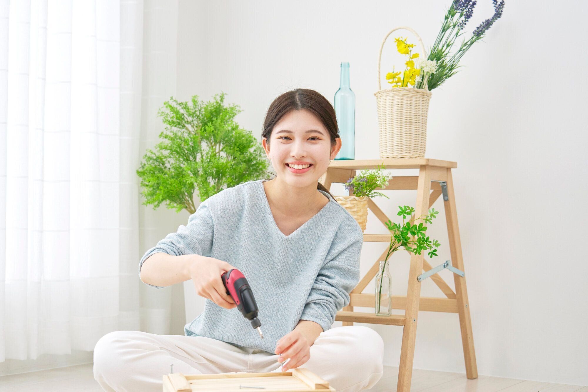 魔法の杖から外構工事まで!? 100円均一を大活用！プロ顔負けのDIY術