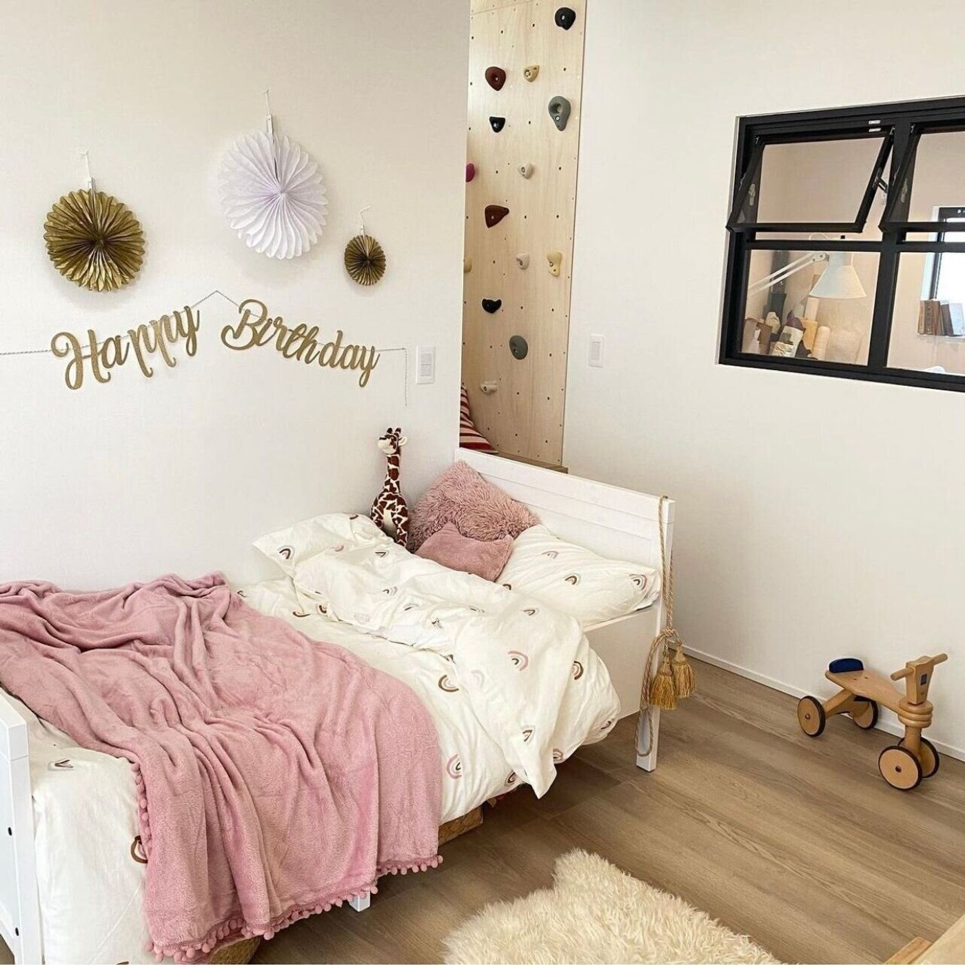 Ikeaのベッドは種類豊富 子ども部屋にもおすすめ5選 たまひよ Ikeaのベッドは種類豊富 子ども部屋にもおすすめ5選 たまひよ