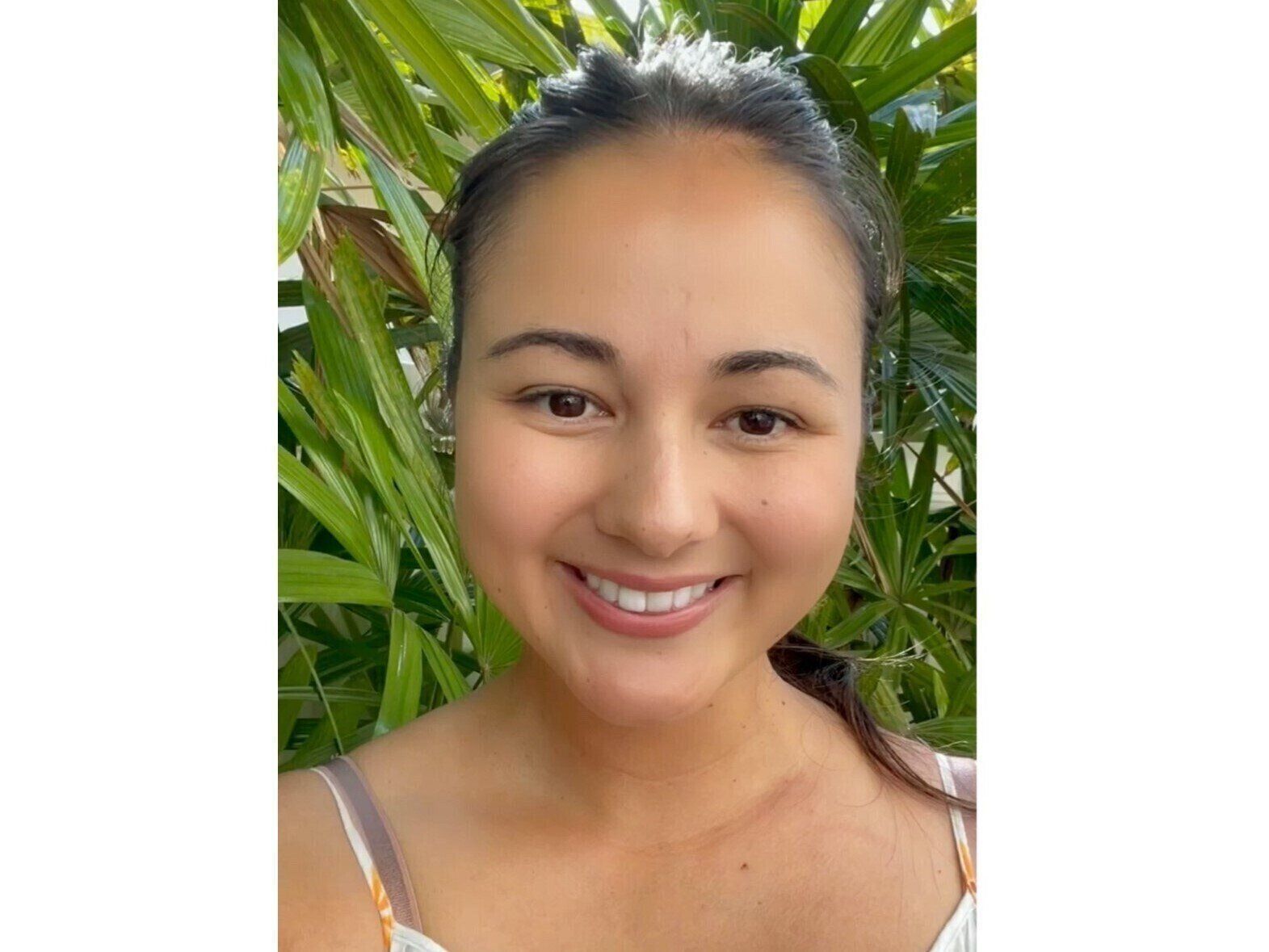 山田ローラ 自信満々だった3人目の離乳食に撃沈 すべてお食事エプロンの中へgo たまひよ