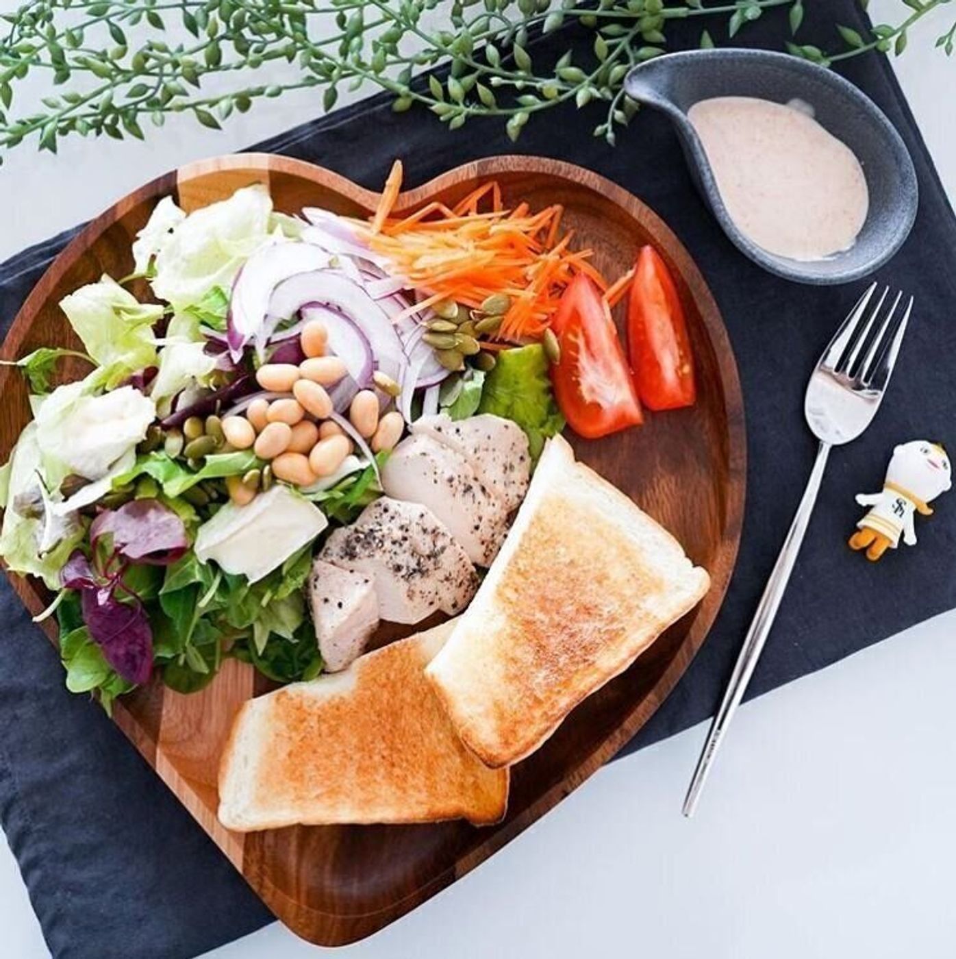 この夏の定番に ごちそうサラダで簡単おいしい満足ランチ たまひよ この夏の定番に ごちそうサラダで簡単おいしい満足ランチ たまひよ