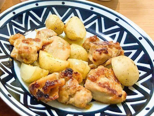 カルディ　ぬって焼いたらカレーパン　タンドリーチキン