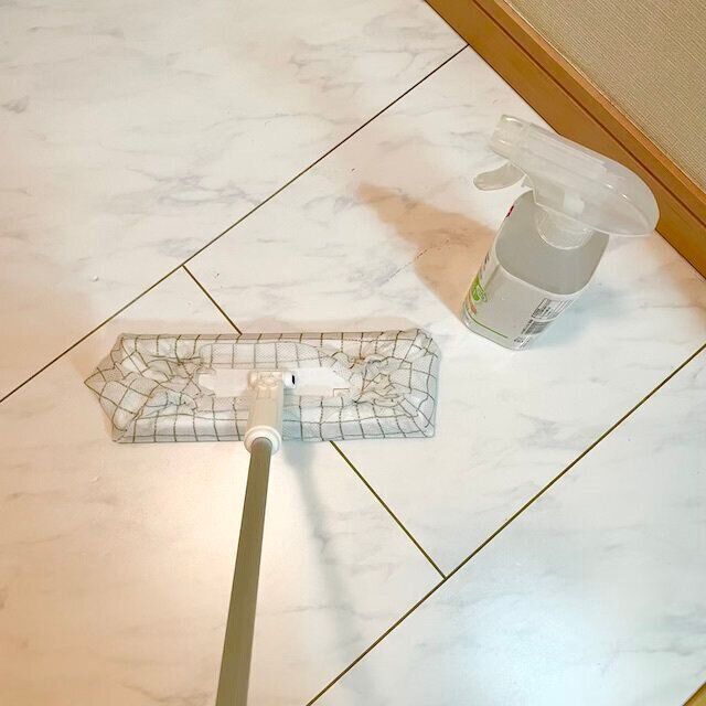 抗菌カット式台ふきんを床拭きシートに使う