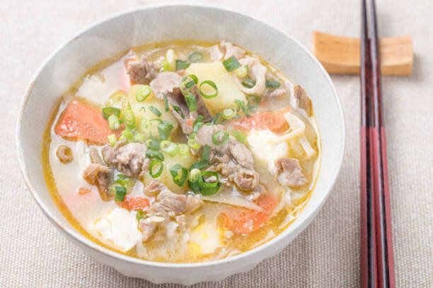 豚肉と野菜の味噌汁