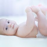 医師監修 赤ちゃんの下痢の 受診の目安 と 離乳食 水分補給 のポイント たまひよ