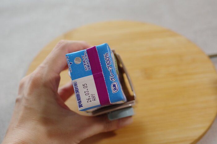 【ダイソー】うっかり汚れを防ぐ!持ってると安心な「紙パック飲料のお供」とは