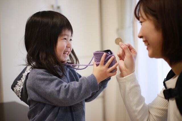 「お手伝いしたらおこづかい」「勉強したらおこづかい」どう思う？