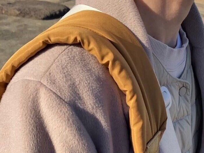 【3COINS】知ってる？ 両手が開く最新「バッグ吊下げアイテム」