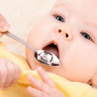 医師監修 赤ちゃんが吐く原因と対処法 受診のタイミングと心配な病気をチェック たまひよ 医師監修 赤ちゃんが吐く原因と対処法 受診のタイミングと心配な病気をチェック たまひよ