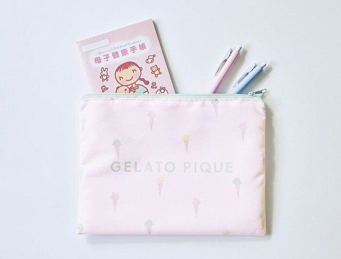 アイス柄がかわいい！ 母子手帳もすっぽり入るマタニティ用ポーチ