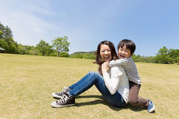日本の母と子