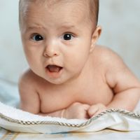 赤ちゃんのおなかの病気 胃食道逆流症の症状とケア 医師監修 たまひよ 赤ちゃんのおなかの病気 胃食道逆流症の症状とケア 医師監修 たまひよ