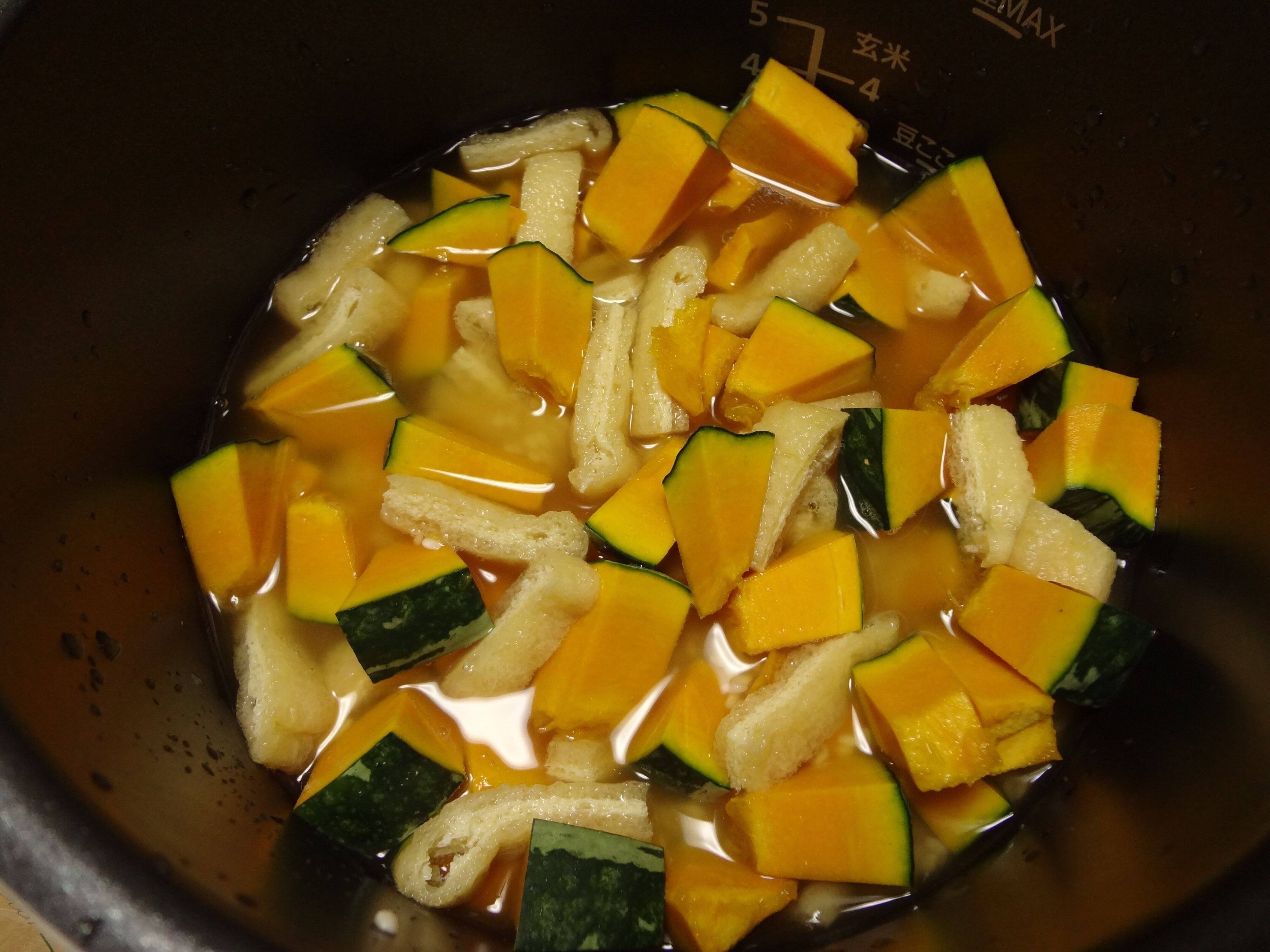 かぼちゃと油揚げの炊き込みご飯