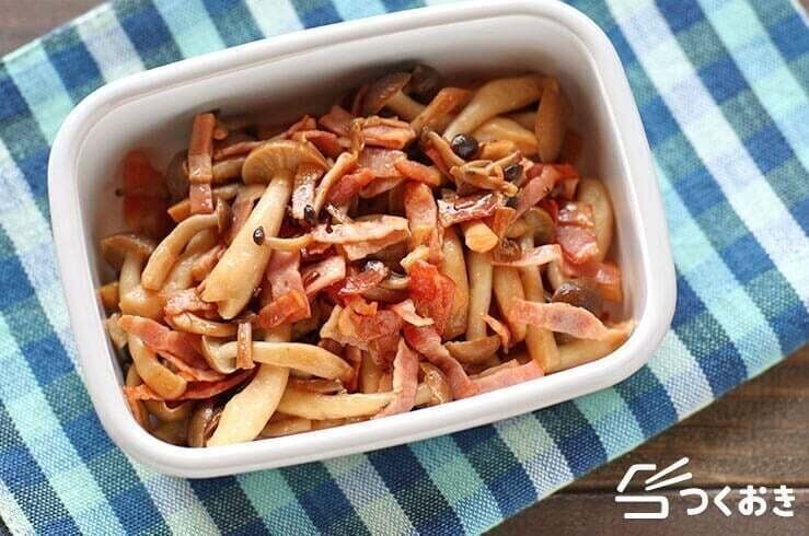 きのことベーコンのコンソメ醤油炒め