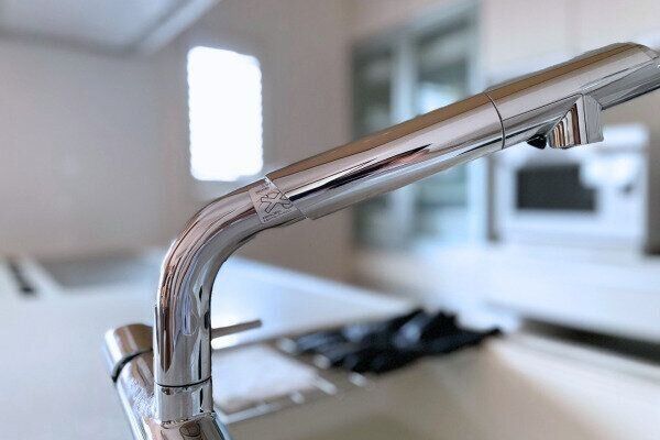 作業スペースが広くすっきりとしたキッチン