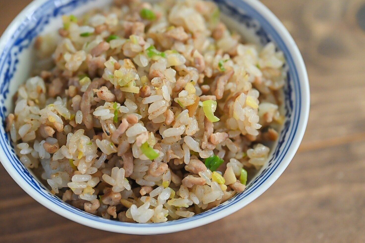 茶碗に盛られた台湾風チャーハン