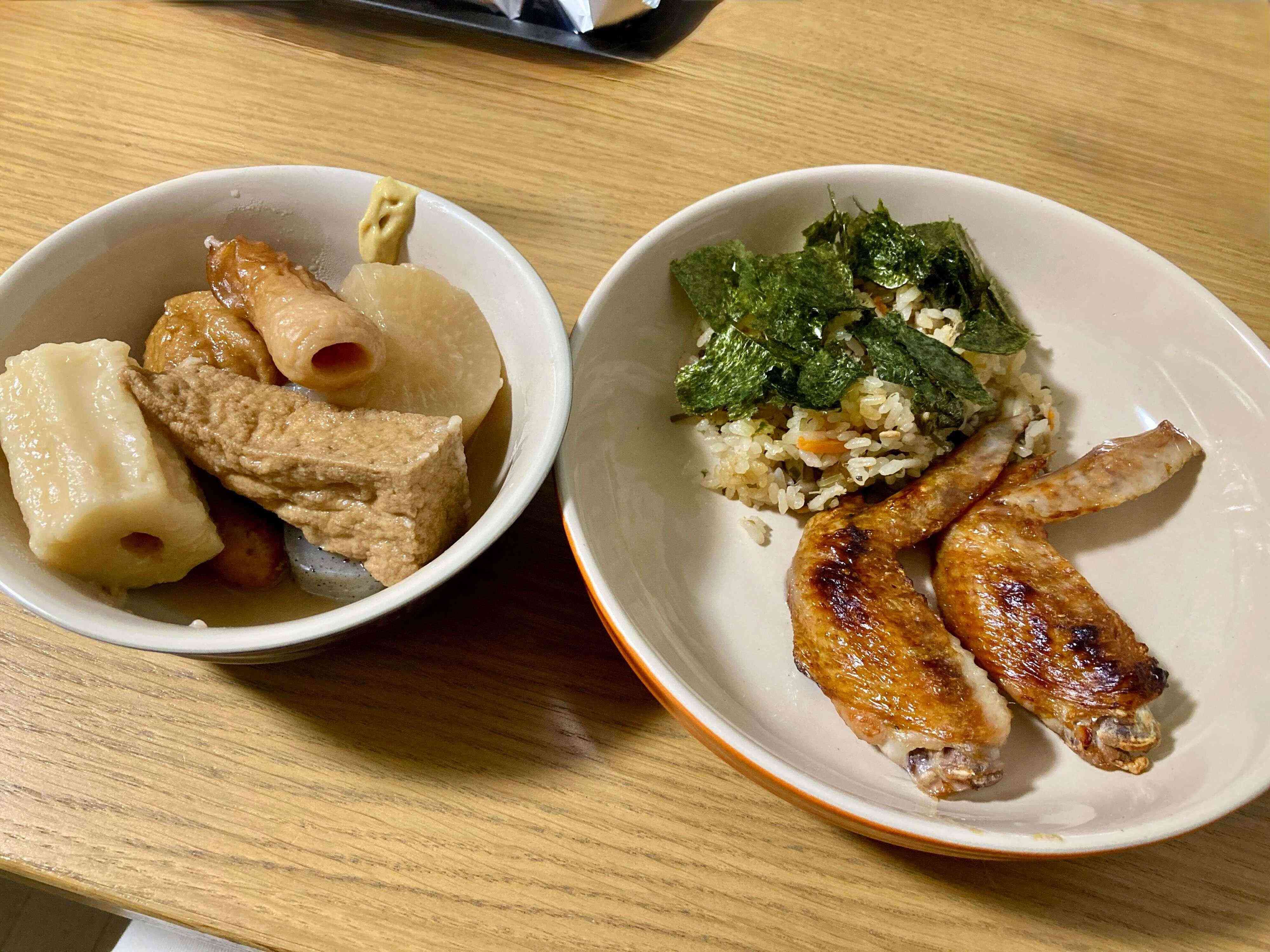 おでんと手羽先のグリルと炊き込みご飯